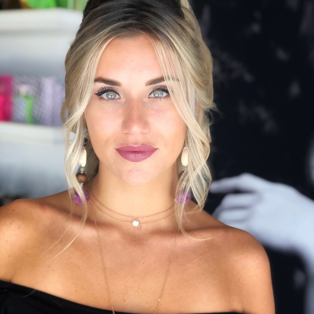 Meet your Posher, Yelena